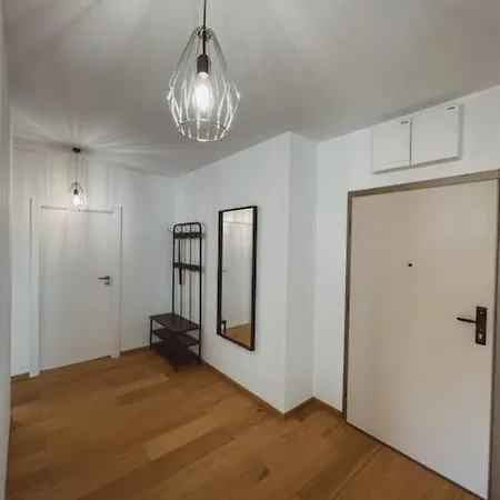 The Bridge Company Spacious Loft 74m2 Apartment *